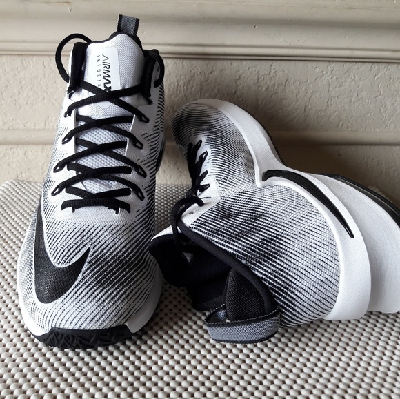 Nike - Picture 4 of 4